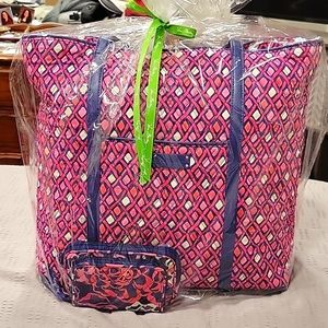 Vera Bradley tote and wristlet